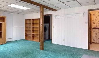 66 Sunset Ave, Buffalo, WY 82834