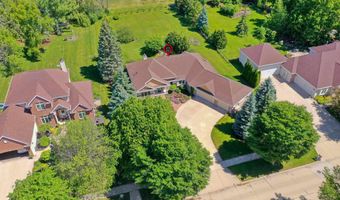 1900 E ORCHARD BLOSSOM Dr, Appleton, WI 54915