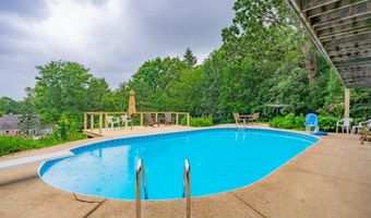 5498 Jan Dr, Fitchburg, WI 53711