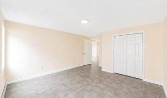 41 Madison Ave, Amityville, NY 11701