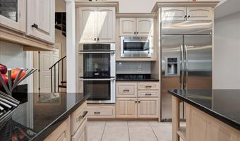 925 N River Rd, Algonquin, IL 60102