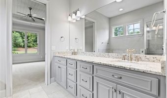 1372 FALLS CREST Dr, Auburn, AL 36830
