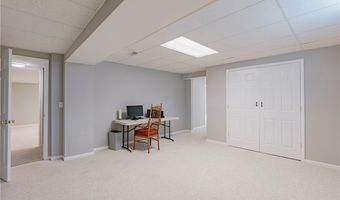 480 Glen Hollow Cir, Aurora, OH 44202