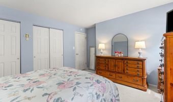 37 Wicken Sq, Albany, NY 12205