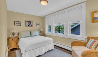 7 Sunset Dr, Asbury Park, NJ 07712