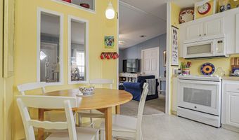 818 Thrush Cir, Barefoot Bay, FL 32976