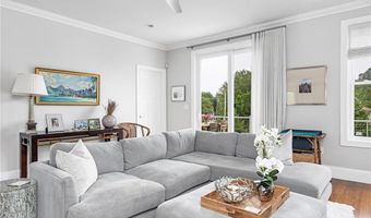 100 Algonquin Rd 5, Narragansett, RI 02882