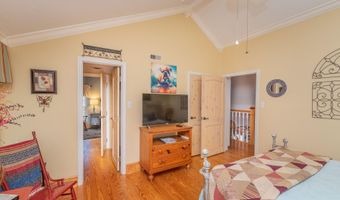 115 Lakeview Pt, Batesburg Leesville, SC 29070