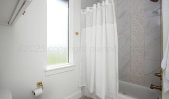 9800 Barton Springs Dr, Amarillo, TX 79119