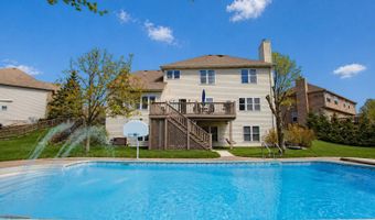 3 BLACKWOLF Ct, Algonquin, IL 60102