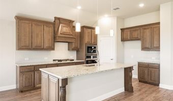 222 Seminole Trl, Alvarado, TX 76009