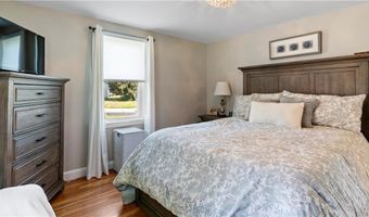 49 Elm Dr, Cranston, RI 02920