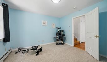 13 Queen St, Barre, VT 05641