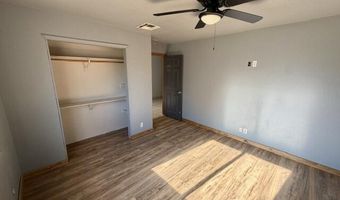 1770 Betts Ln, Bosque Farms, NM 87068