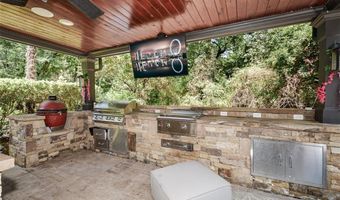 2210 Spalding Dr, Atlanta, GA 30350