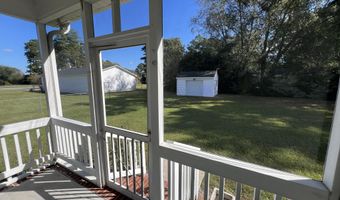 4219 Maple Dr, Ayden, NC 28513