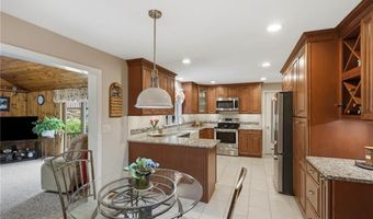 19 Mount Hygeia Rd, Foster, RI 02825