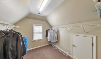 62 Applewood Ln, Acworth, GA 30101