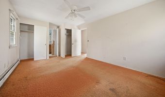 218 Woodland Ave, Bloomfield, CT 06002