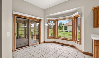 1908 Bent Tree Ct, Auburn, IN 46706