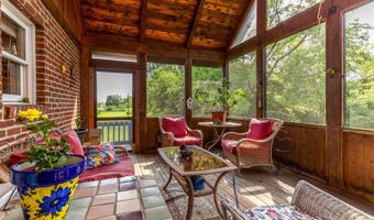 445 Cedar Hill Rd SW, Amanda, OH 43102