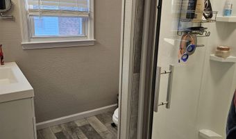 216 Marlin Rd, Absecon, NJ 08201