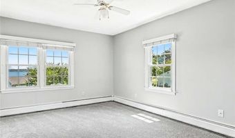 25 Viking Dr, Bristol, RI 02809