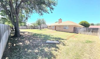 808 Cambridge Dr, Altus, OK 73521