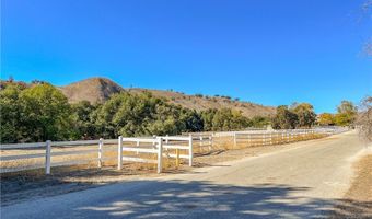 6467 Chesebro Rd, Agoura Hills, CA 91301