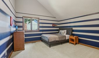 11120 Saint Charles Pl, Carmel, IN 46033