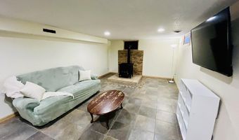 117 Elizabeth Dr, Aberdeen, SD 57401