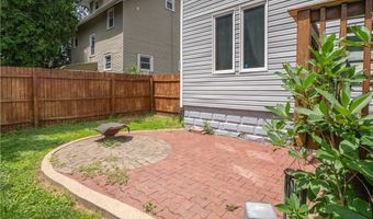 2116 Newton St, Akron, OH 44305