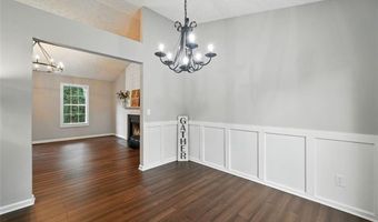 322 WINDING WOODS Trl, Woodstock, GA 30189