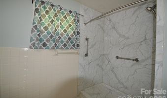 184 Laurel Rd, Arden, NC 28704