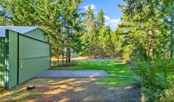 8599 E Apache Trl, Athol, ID 83801