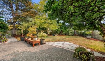 500 NW PACIFIC GROVE Dr, Beaverton, OR 97006