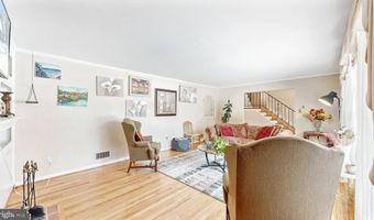 102 MERIDEN Dr, Hockessin, DE 19707