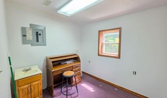 107 CR 70 E, Bloomfield, IN 47424