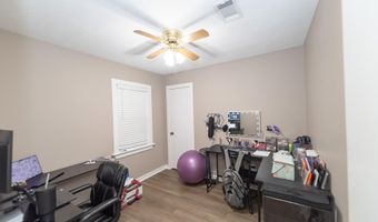 1025 Paradise Rd, Ball, LA 71405