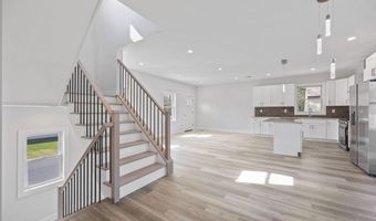 175 Brennan Concourse, Bayville, NJ 08721