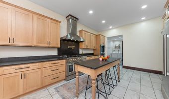 105 E 4th St, Augusta, KY 41002