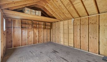 6 Harbor Pkwy, Clinton, CT 06413