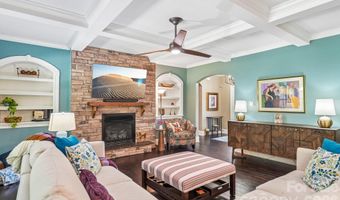 2032 Eaton Rd, Charlotte, NC 28205