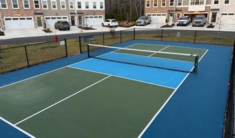 12441 OAK LEAF Ln 2, Berlin, MD 21811