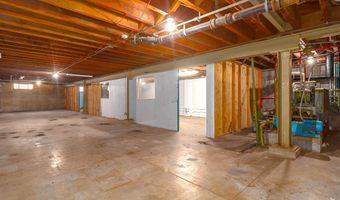 138 KAMEHAMEHA Ave, Hilo, HI 96720