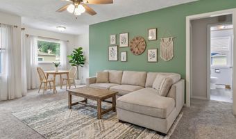 1107 N 13th St, Beatrice, NE 68310