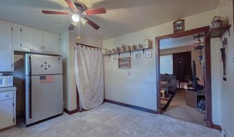 233 E Radio Ln, Arkansas City, KS 67005