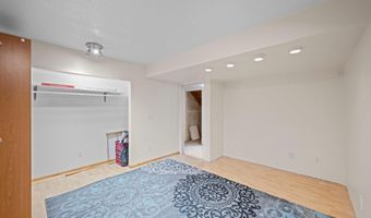 904 Elm St, Auburn, IN 46706