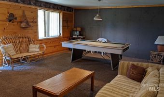 30 Mountain Air Dr, Cascade, ID 83611