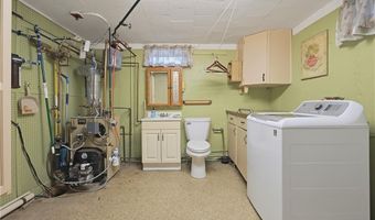 200 Waterman Lake Dr, Glocester, RI 02814